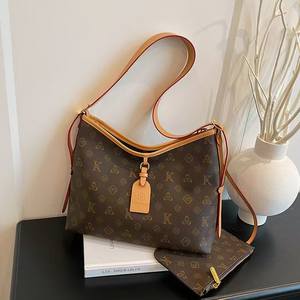 2022 Luxury Letter Double <span class=keywords><strong>G</strong></span> C C <span class=keywords><strong>collana</strong></span> e bracciale marche famose Charms CC gold jumbo orecchini ciondolo designer con cristalli - Product Image 5