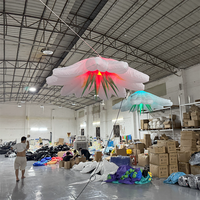 Fleurs gonflables de la publicité géante colorée avec des lumières de LED pour des décorations d'étape de noce avec le ventilateur