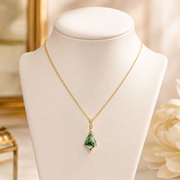 Collier pendentif en argent sterling 925 avec agate verte naturelle facettée en forme de cerf-volant pour femmes