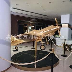 Escultura de Avión Dorada de Acero Inoxidable, Montada en el Suelo, Diseño Artístico Moderno, Hecho en Shenzhen - Product Image 2