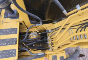 Excavadora de segunda mano a buen precio Komatsu usada a la venta, excavadora Komatsu Pc200 usada a un precio agradable - Product Image 6