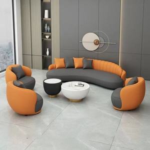 Ensemble de meubles pour café et restaurant, canapés en cuir jaune et blanc avec tables basses rondes à plateau en marbre - Product Image 5