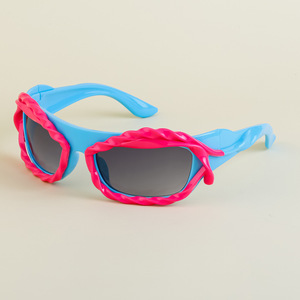 Lentes de Sol de Forma Irregular Ldh 6735, Unisex, Armazón de PC, Protección UV400, para Mujeres y Hombres, Venta al Por Mayor Transfronteriza - Product Image 3