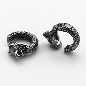 Yunnique – boucles d'oreilles à clip en argent tibétain avec tête de loup, design à anneau ouvert, bijoux de mode unisexes - Product Image 3