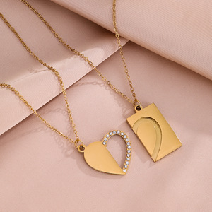 Collier à breloques tendance en acier inoxydable <span class=keywords><strong>de</strong></span> haute qualité, breloques cœur dorées DIY pour femmes - Product Image 5