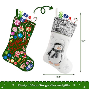 Chaussette de Noël personnalisée en tissu brodé motif forêt, chaussette de Noël blanche avec rennes, pingouins, renards et ours - Product Image 3
