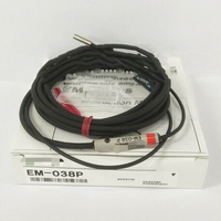 Nuevo Controlador PLC de Automatización Industrial para Almacenes Em-038p Original y Listo para Usar