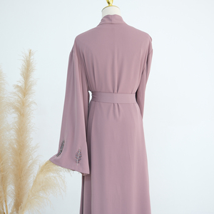 Fabricant Vente Chaude Ramadan Dubaï Abaya <span class=keywords><strong>Grossiste</strong></span> Musulman Abaya Luxe Ensemble 2 Pièces Abaya Robe Musulmane Femme Avec <span class=keywords><strong>Perles</strong></span> - Product Image 5