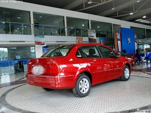 <span class=keywords><strong>Peugeot</strong></span> 307 1.6L Essence Manuelle Berline Confiante d'Occasion à Prix Abordable à Vendre (Conduite à Gauche) - Product Image 6