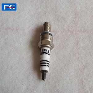 Bujía <span class=keywords><strong>de</strong></span> iridio para motocicleta a precio <span class=keywords><strong>de</strong></span> fábrica CR8EIX Bujía <span class=keywords><strong>de</strong></span> iridio para bujía <span class=keywords><strong>de</strong></span> motor - Product Image 3