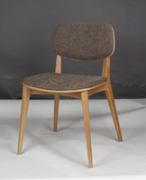 Chaise de salle à manger moderne en bois, structure en hêtre massif pour usage extérieur - Fournisseur de meubles de table pour appartement