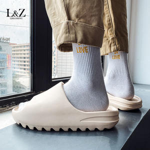 Yüksek kaliteli kaymaz EVA malzeme ev terlik, yumuşak çok fonksiyonlu erkek ve kadın çift ayakkabılar günlük ayakkabılar ayakkabı erkekler - Product Image 1