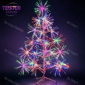 Lumières d'arbres de Noël en forme de feux d'artifice pour un éclat festif dans les centres commerciaux, les places publiques, les hôtels et les grandes décorations saisonnières. - Product Image 4