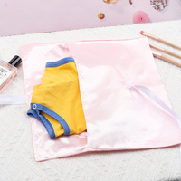 Sac en satin de luxe avec fermeture à ruban et impression de logo personnalisé, pochette cadeau en satin doux pour lingerie, vêtements, bijoux, rangement de cadeaux