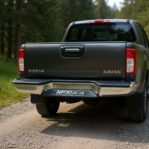 กันชนหลังโครเมียมสำหรับ NP300 Navara P0188 ปี 2005-2014 สีดำ พร้อมอุปกรณ์ติดตั้งครบชุด สำหรับตลาดต่างประเทศ - Product Image 2