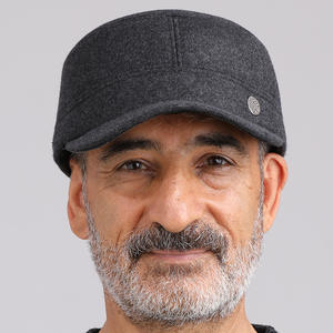 Casquette plate en laine pour homme avec cache-oreilles, chapeau d'hiver chaud à visière pour personnes d'âge moyen et âgées - Product Image 4