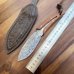 Navaja Táctica de Alta Calidad con Mango de Madera Personalizable OEM y Funda de Cuero para Uso EDC y Proyectos de Bricolaje - Product Image 6