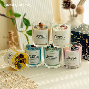 Aromatherapie-Kerzen mit Trockenblumen und Kristallsteinen, Handgefertigte Rauchfreie Duftkerzen, Hochwertige Dekorationsartikel im Großhandel - Product Image 2