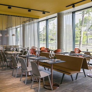 Design d'intérieur d'hôtel luxueux et intemporel, chambre et salon de villa 5 étoiles, bois massif, solutions d'hôtellerie haut de gamme personnalisées - Product Image 3