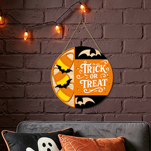 Letrero Redondo de Madera en Capas para Puerta de Halloween, Decoración para el Hogar con Diseño de Truco o Trato, Caramelo, Maíz y Murciélago, para Colgar en la Puerta Principal o Pared - Product Image 4