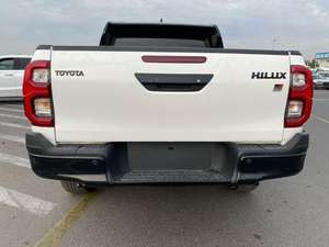2024年二手丰田 Hilux <span class=keywords><strong>GR</strong></span> Sport 双驾驶室皮卡车 - Product Image 2