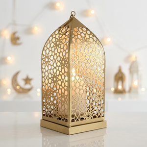 Lanterne à bougie en métal de style marocain, fabriquée à la main, durable, pour le Ramadan et les décorations de table de mariage - Product Image 1