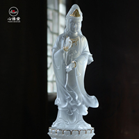 Artisanat en cristal de luxe rétro chinois Feng Shui Statue de Bouddha Guanyin Ornement Convient à la décoration de la maison Favorise le calme intérieur