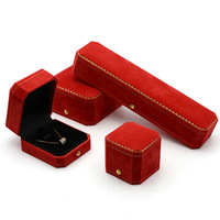 Boîte d'emballage de bijoux de tailles multiples Boîte à bijoux en velours bordé d'or haut de gamme Boîte à bagues pour colliers et bracelets avec insert