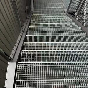 Griglia in Acciaio Inossidabile ad Alta Resistenza per Costruzione di Ponti, Passerelle, Pavimentazioni di Parchi, <span class=keywords><strong>Coperture</strong></span> per Fossi e Sistemi di Drenaggio Stradale - Product Image 6