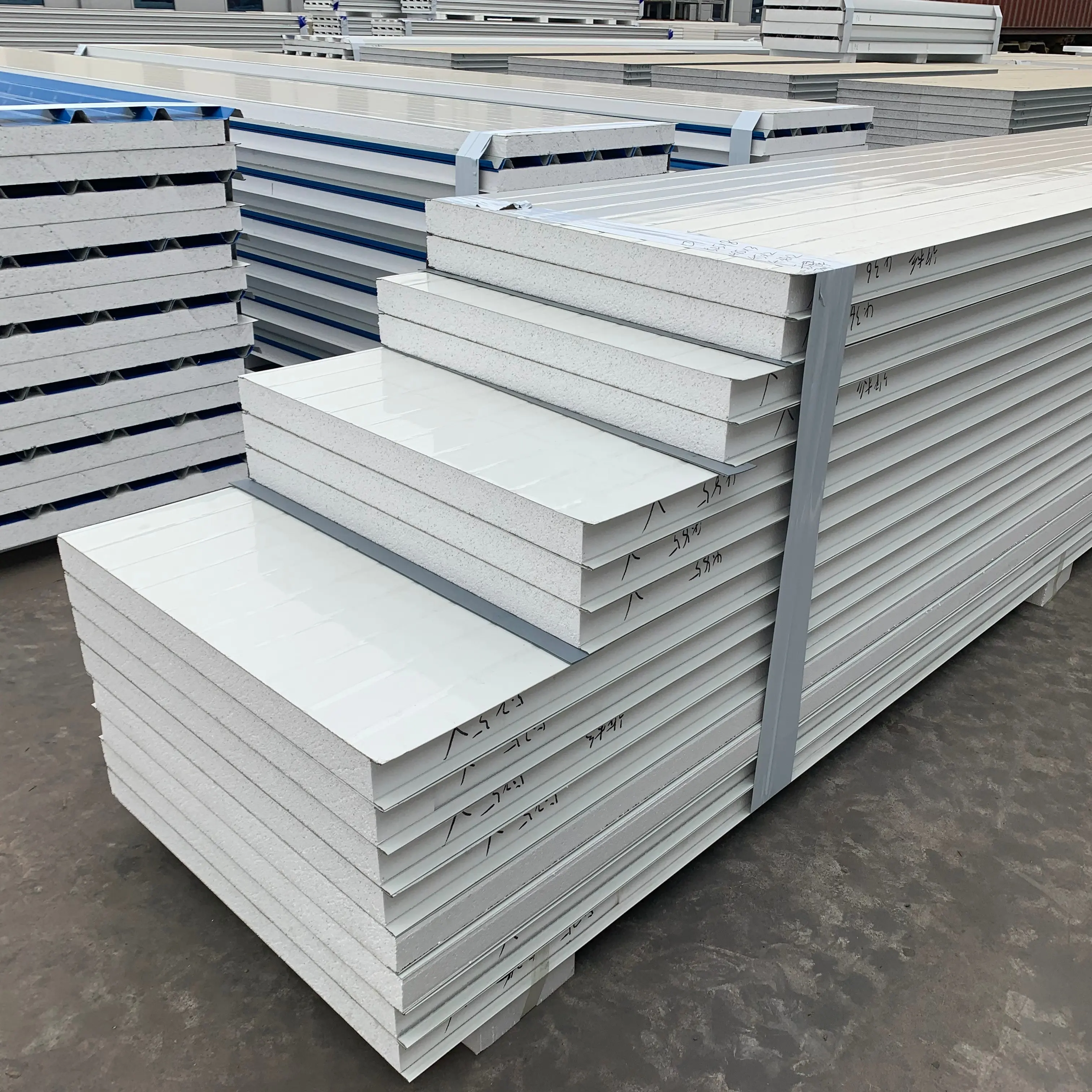 Prefabricated Houses EPS Polystyrene Iso Wall Sandwich Panel Price