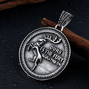 Ретро-драматический кулон в темных тонах с изображением четырех основных фракций - Product Image 2