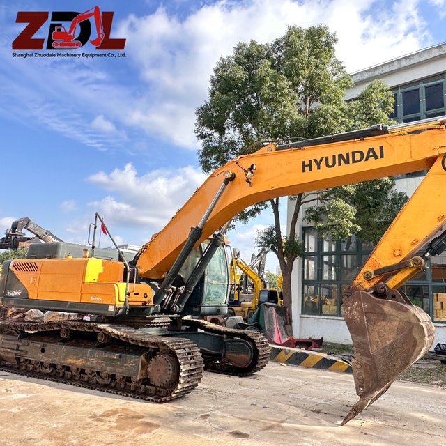 Korean Hyundai HX350L 35-ton Crawler Excavator, with a 1.6 Cubic Metre Bucket, Efficient and Robust Construction Machinery