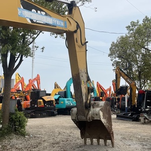 Potente Excavadora de Cadenas Usada para 320D2, 20 Toneladas, Velocidad de Desplazamiento de 5.3 km/h, Fuerza de Excavación de 140 kN, Alta Eficiencia Operativa - Product Image 2