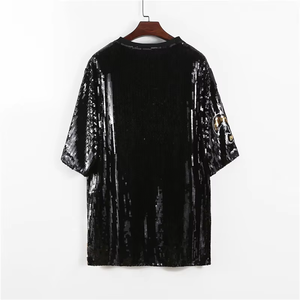 Robe décontractée Saireish personnalisée motif fleur de lys noir et or, avec sequins de football et franges perlées, taille naturelle, écologique - Product Image 1