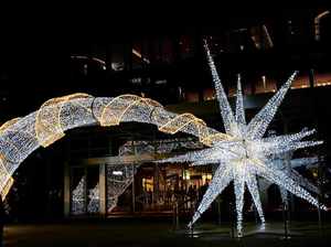 Arco de Estrella 3D Impermeable para Exteriores, Decoración Navideña para Exteriores, Iluminación LED Personalizada IP65 - Product Image 1
