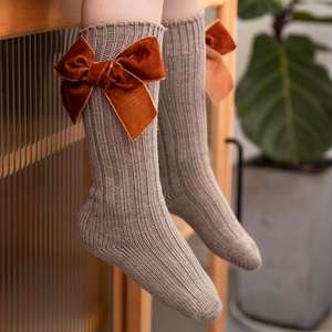 Calcetines altos hasta la rodilla para niñas pequeñas, calcetín de algodón con lazo grande para Navidad, calentadores de pierna de lana sólidos, suaves y largos - Product Image 4