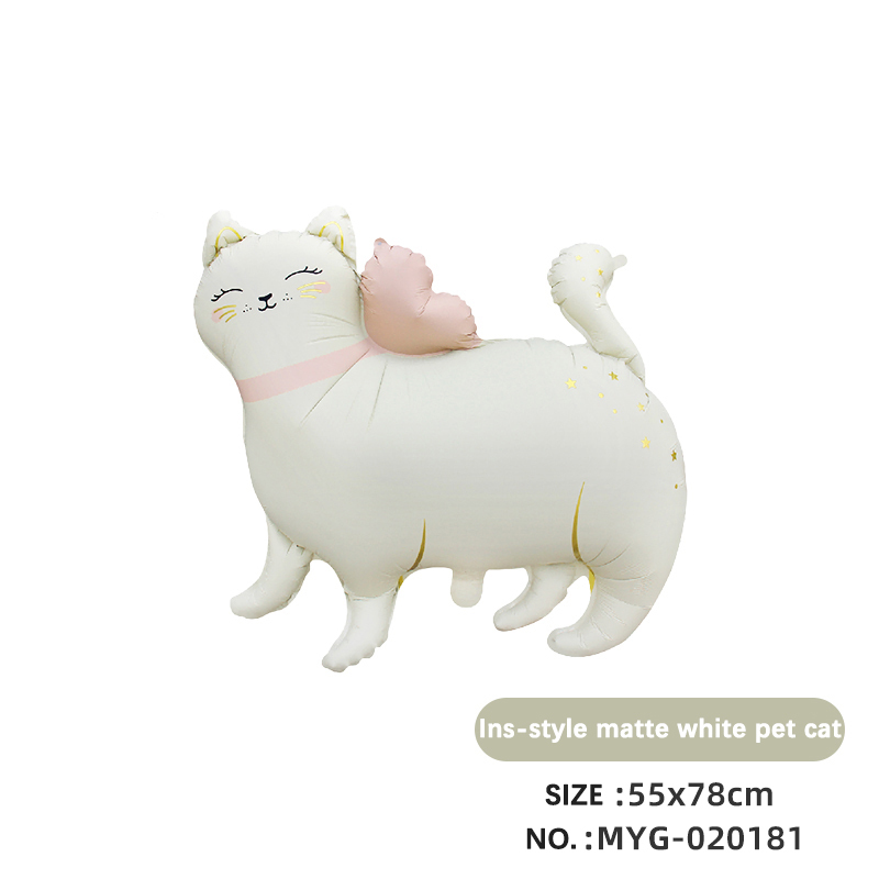 Gatto domestico bianco opaco