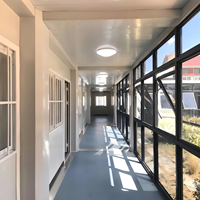 Notre maison modulaire préfabriquée à deux étages à assemblage rapide offre une longue durée de vie pour un bureau temporaire ou une résidence.