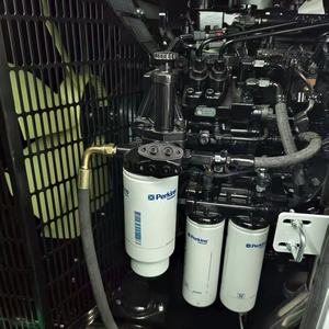 Original Perkins Schallgedämpfter <span class=keywords><strong>Generator</strong></span> 100kVA 150kVA 200kVA 250kVA 350kVA Stabile Geräuscharme Stromversorgung 3-Phasen-Dieselgenerator für Krankenhäuser - Product Image 6