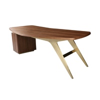 Bureau d'ordinateur de style italien durable à 3 tiroirs avec placage en noyer et finition or champagne pour le mobilier de bureau et d'appartement