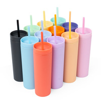 Gobelet à paille double paroi en plastique de 16 oz, design moderne et minimaliste, écologique, pour boissons froides - Idéal pour l'extérieur - Vente flash