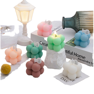 Bougie cubique à bulles parfumée à la cire de soja pour Pâques et Noël, bougie artistique écologique avec boîte - Product Image 1