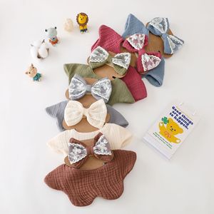 Set 2 PCS Bib Bayi Baru Lahir Warna Solid Bahan Katun Murni Penyerap Air Liur dengan Ikat Rambut Pita Renda - Product Image 2