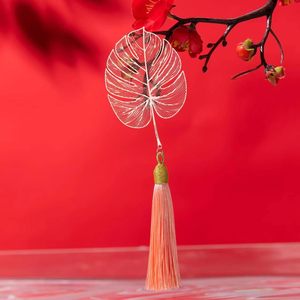 Chinese Style Leaf Rose Gold <strong>Metal</strong> <strong>Bookmarks</strong> Hollow Out Stainless Steel Book Mark Page <strong>Maker</strong> with Tassels for Students - Product Image 3