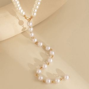 Collar de boda largo de aleación con borlas de perlas de imitación y diamantes, estilo retro europeo-americano. - Product Image 4