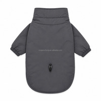 Wasserdichte Hundejacke Haustier-Regenmantel Frühling Herbst Winddicht Leicht Atmungsaktiv mit Kapuze für Outdoor-Spaziergänge Großhandel