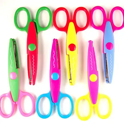 6 видов стилей, оптовая продажа, Пластиковые Детские дизайнерские безопасные ножницы, декоративные волнистые режущие зигзагообразные ножницы