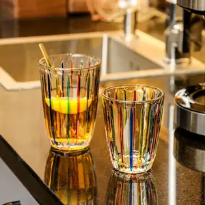 ウイスキーガラスカップセットカラーハンドプレーントカラフルラウンドワインガラス製品飲用クリエイティブグラスタンブラージュースカップ食器