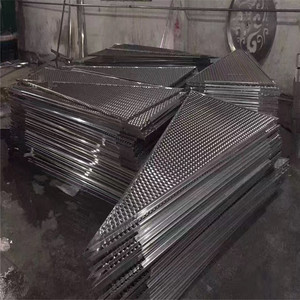 Revêtement en aluminium maillé personnalisé, beau et durable, spécialement conçu pour les murs extérieurs des bâtiments - Product Image 3