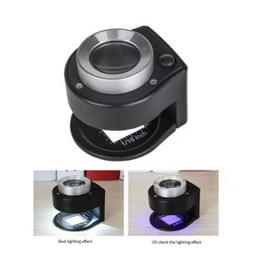 Lampe de détection portable en métal avec grossissement 30X, mesure de l'échelle, et lumières LED et UV - Product Image 6